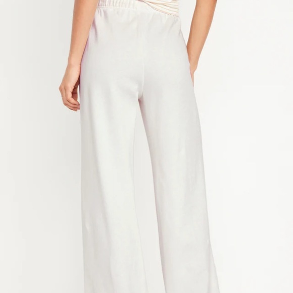 NWT OLD NAVY Extra High-Waisted Fleece Pants Color: Sea Salt - Picture 4 of 6